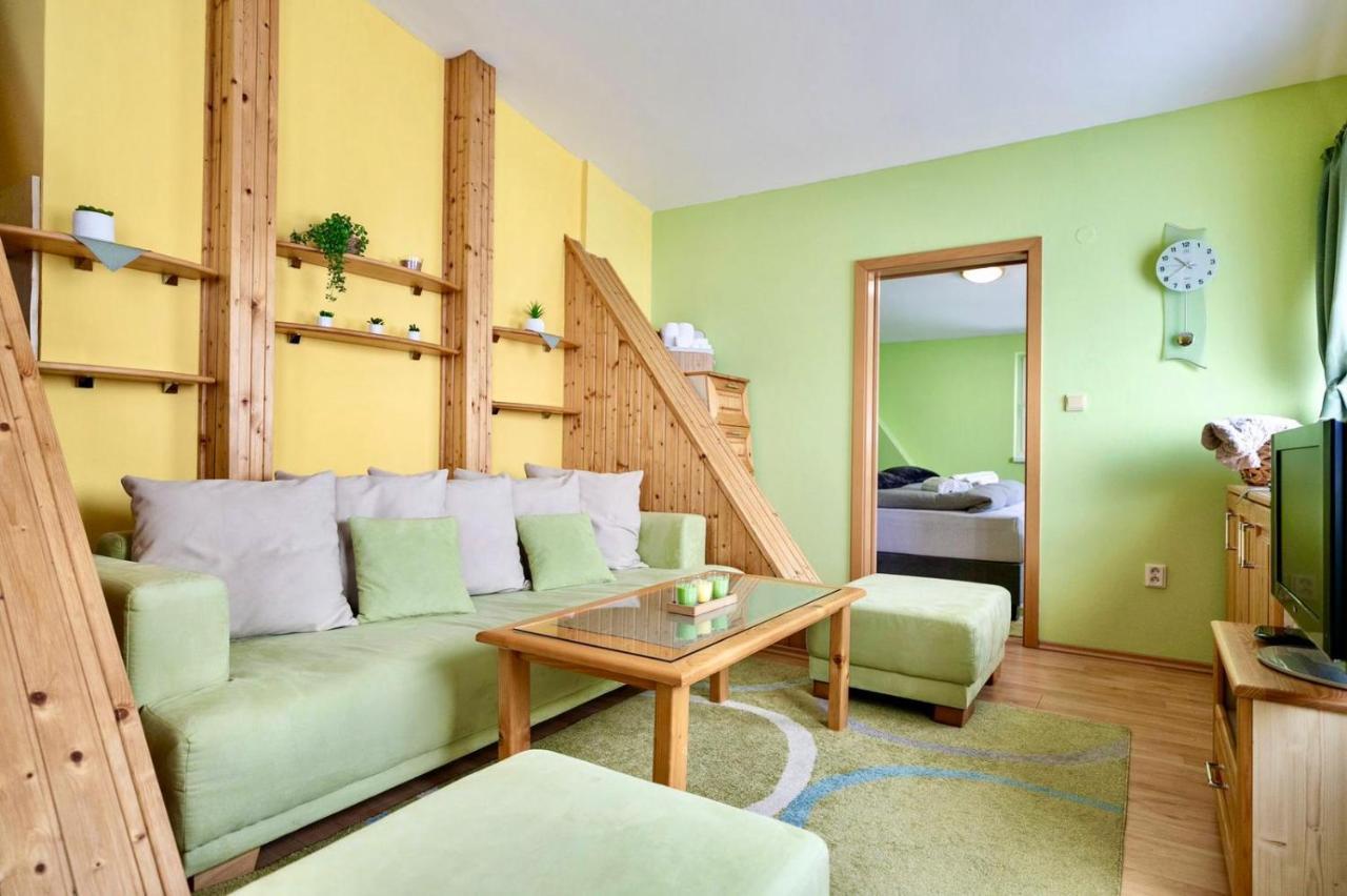 Hills View Apartment دونوفالي المظهر الخارجي الصورة