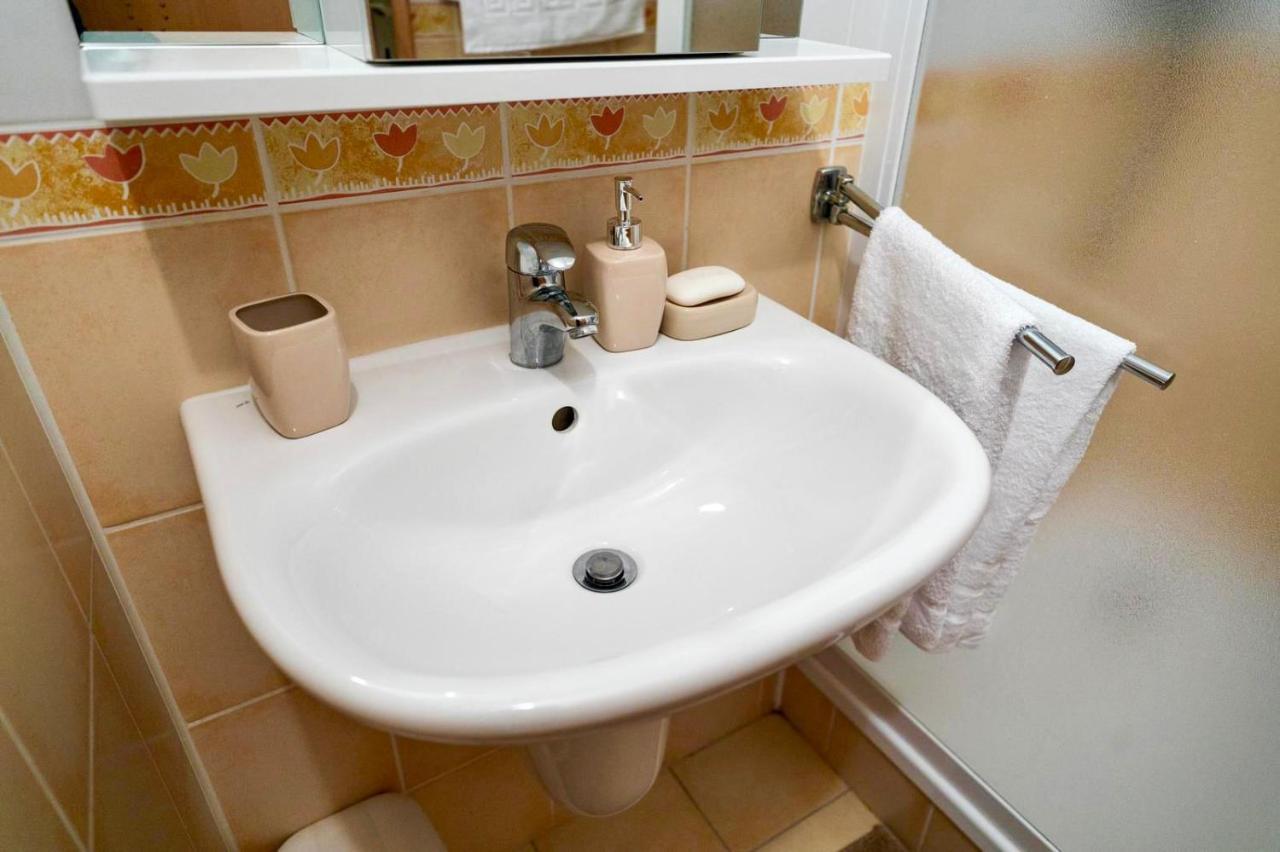 Hills View Apartment دونوفالي المظهر الخارجي الصورة