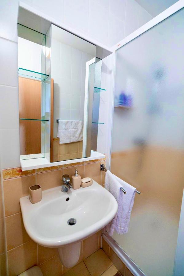 Hills View Apartment دونوفالي المظهر الخارجي الصورة